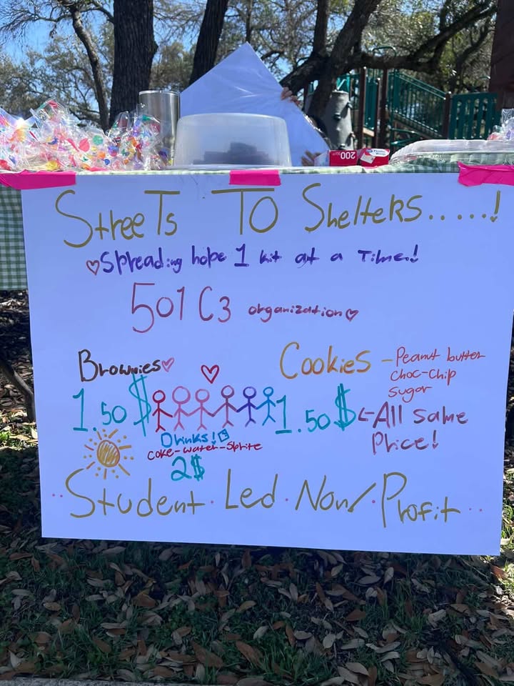 Streets to Shelters volunteers